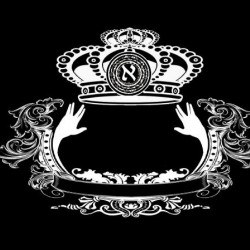 monogram crown  4 black